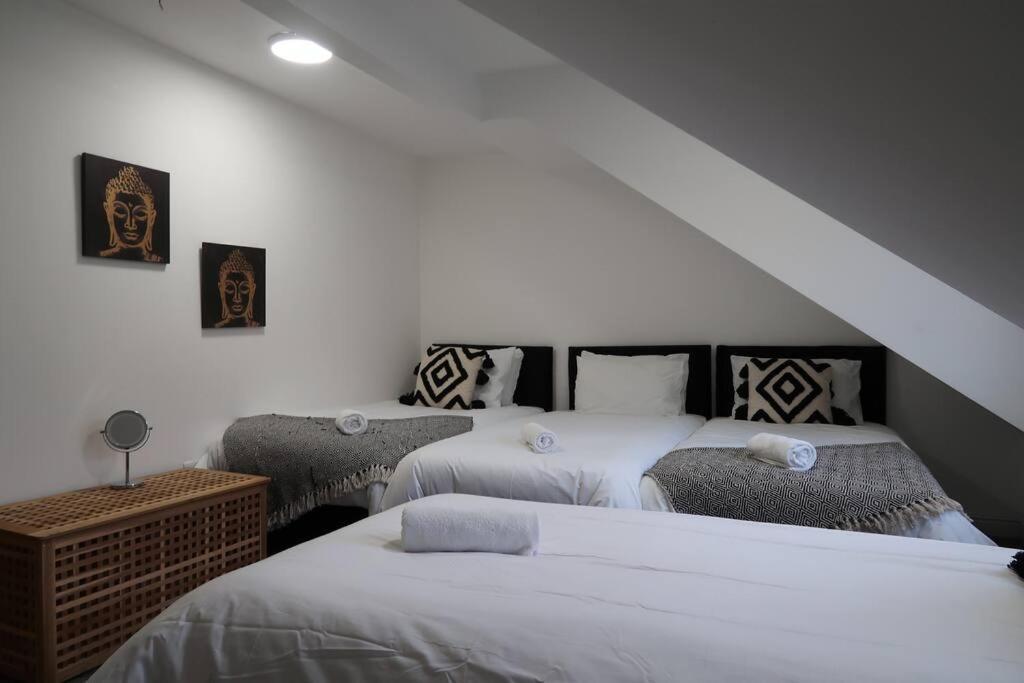 Two-Bedroom Apartment With Scenic Balcony View Шипли Экстерьер фото